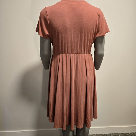 Torrid Size 2, Dusty Rose, Button-Down Midi Dress - Picture 3 of 5